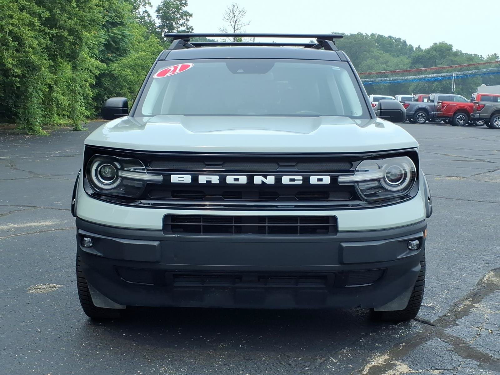 Certified 2021 Ford Bronco Sport Outer Banks w/ Outer Banks Package AWD/4WD image 2