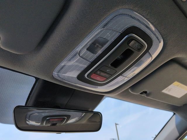 Used 2025 Hyundai Elantra SEL image 24