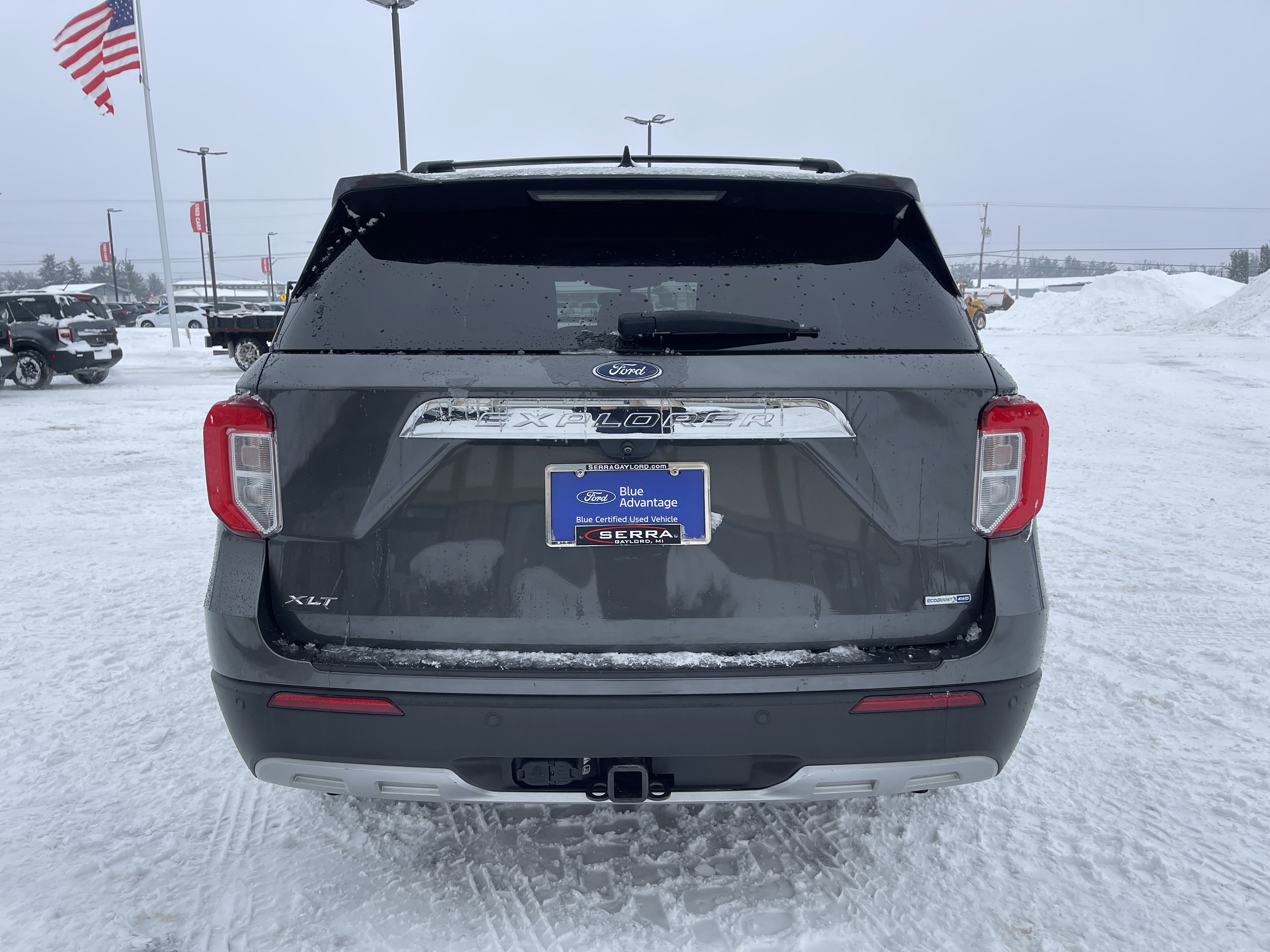 Certified 2020 Ford Explorer XLT w/ Equipment Group 202A image 4