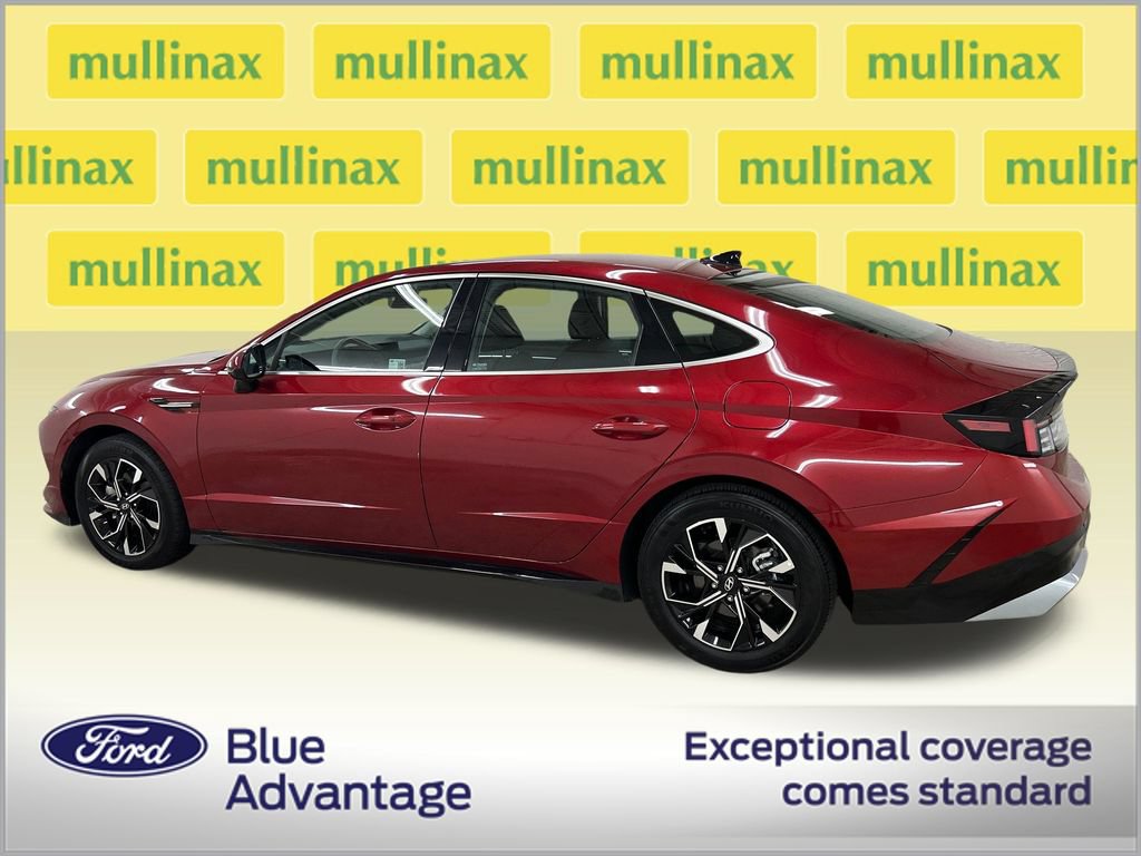 Used 2025 Hyundai Sonata SEL FWD image 11