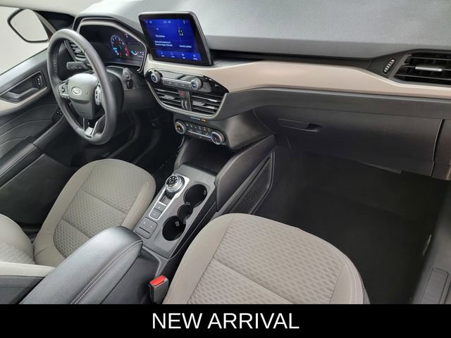 Certified 2022 Ford Escape SE w/ Cold Weather Package AWD/4WD image 18
