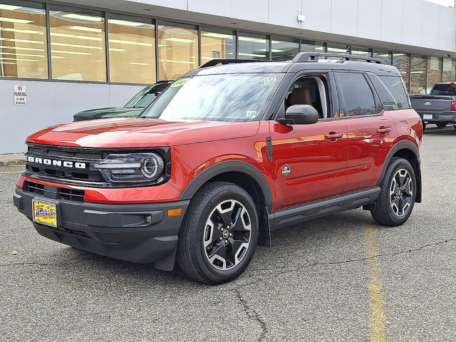 Certified 2022 Ford Bronco Sport Outer Banks w/ Tech Package image 2