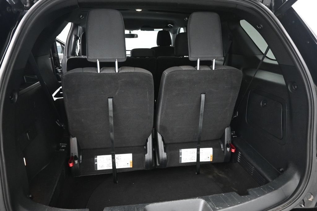 Certified 2019 Ford Explorer XLT FWD image 9