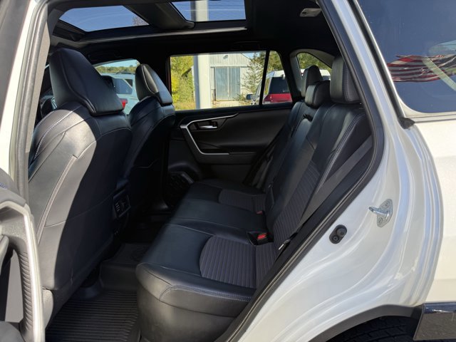 Used 2021 Toyota RAV4 XSE AWD/4WD image 13