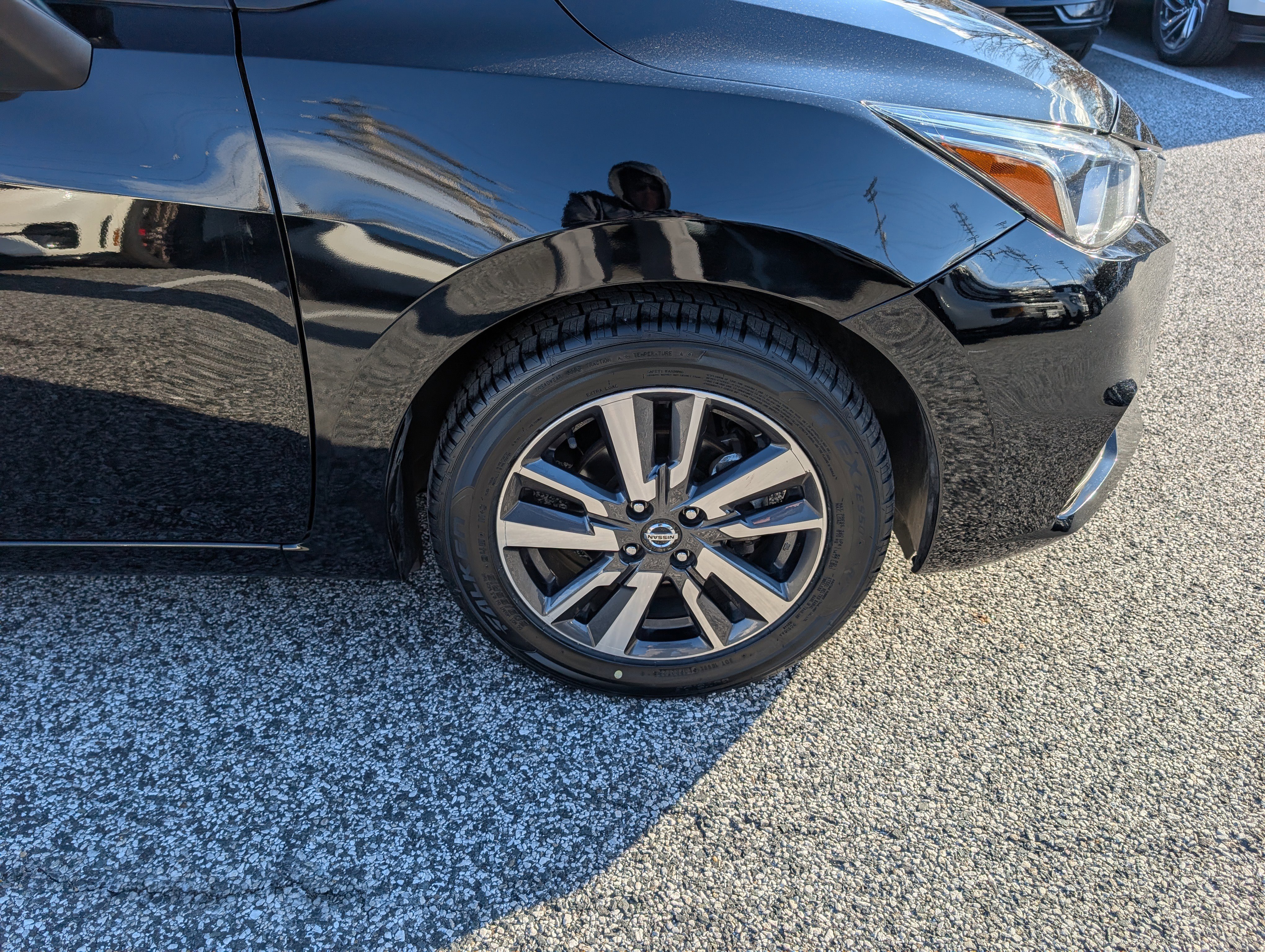 Used 2021 Nissan Versa SV image 11