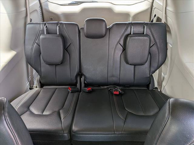 Used 2022 Chrysler Pacifica Touring-L FWD image 21
