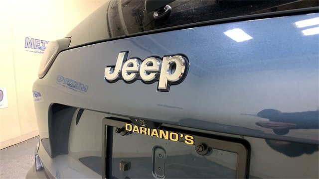 Used 2020 Jeep Cherokee Latitude w/ Cold Weather Group image 17