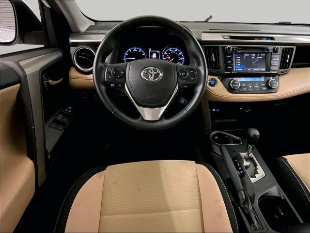 Used 2018 Toyota RAV4 XLE w/ Plus Extra Value Package AWD/4WD image 5