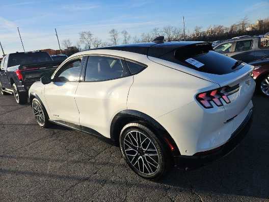 Certified 2024 Ford Mustang Mach-E Premium image 6