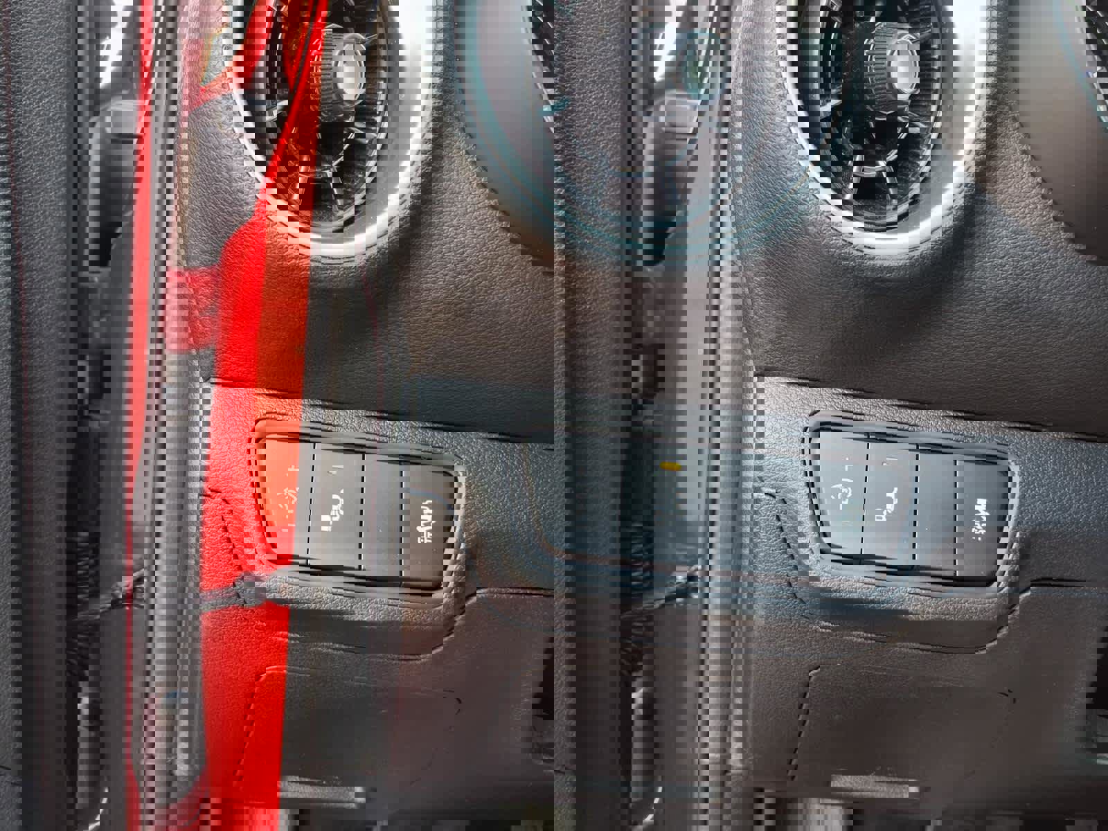 Used 2024 Kia Forte LXS w/ LXS Technology Package image 16