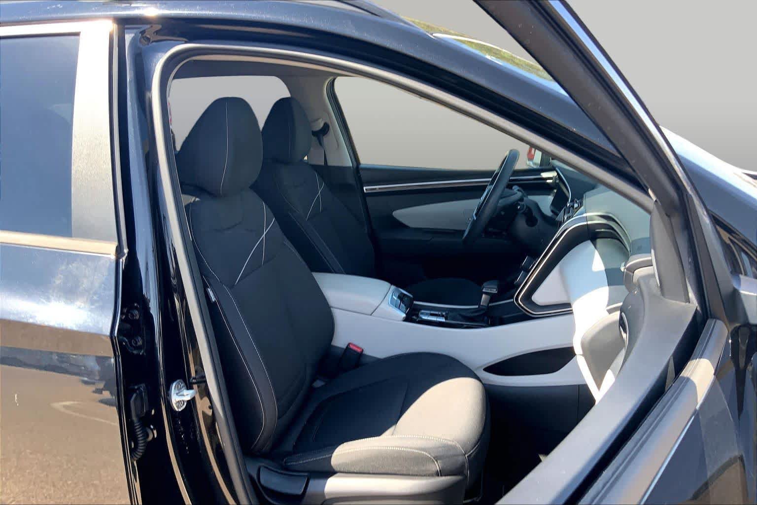 Used 2022 Hyundai Tucson SEL FWD image 9