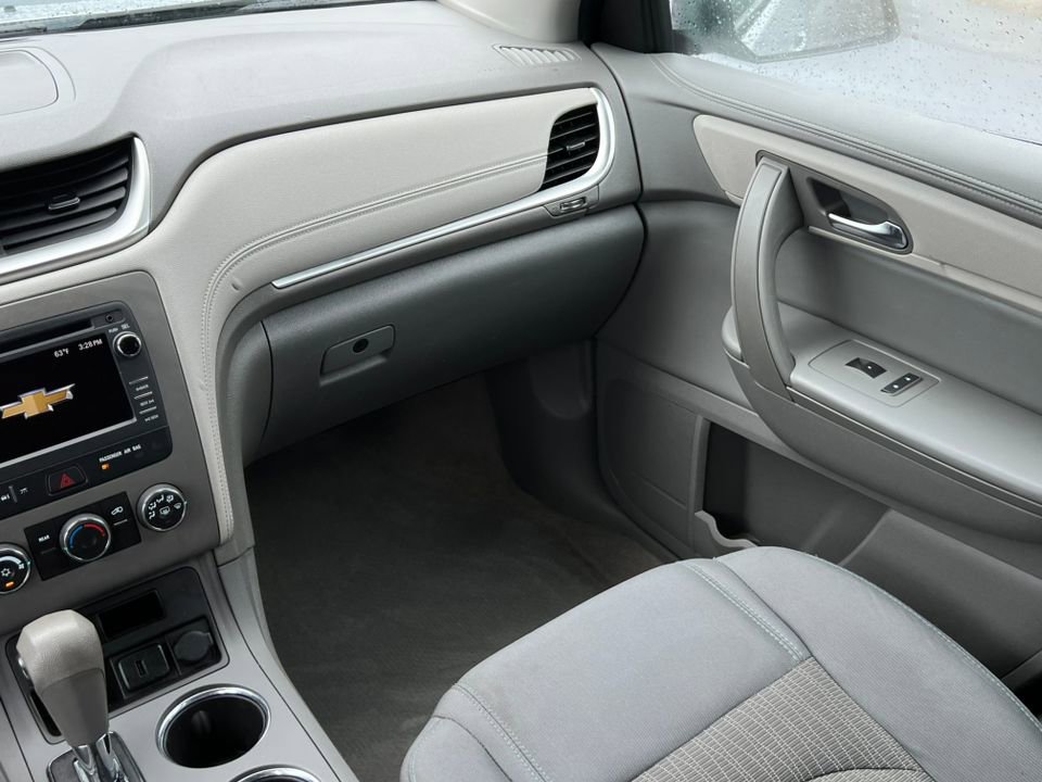 Used 2017 Chevrolet Traverse LS FWD image 25