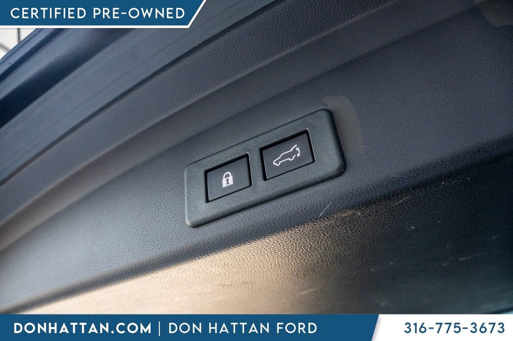 Used 2022 Subaru Ascent Limited AWD/4WD image 32