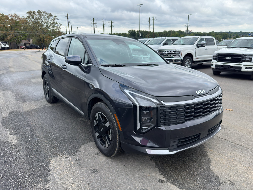 Used 2026 Kia Sportage LX FWD image 3