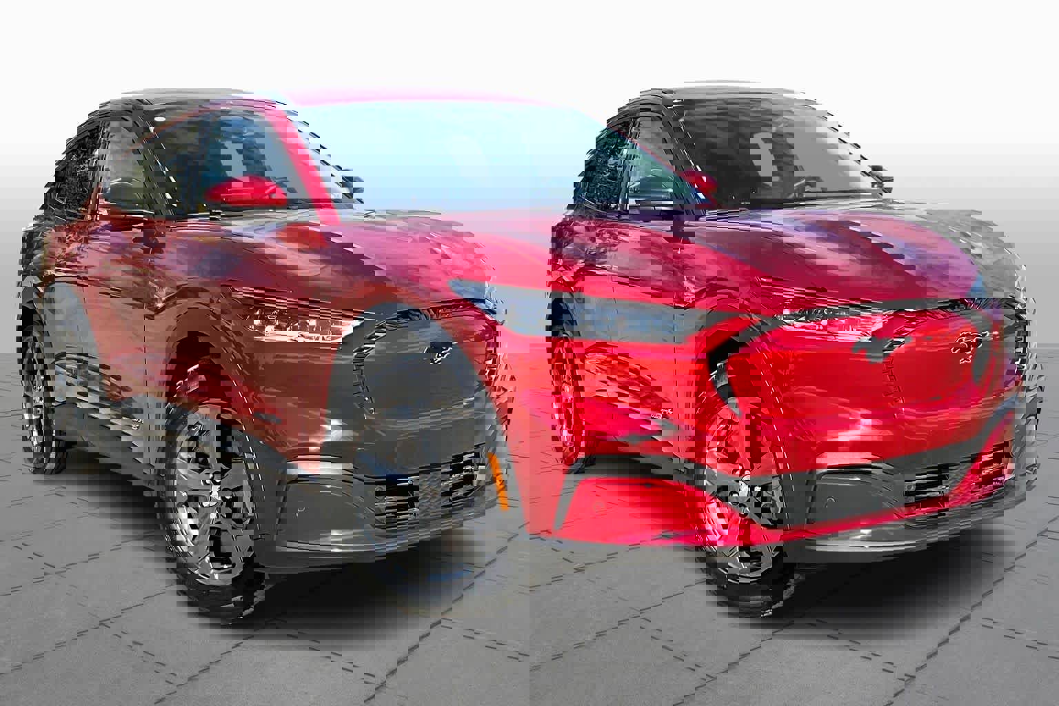 Certified 2022 Ford Mustang Mach-E Select w/ Comfort/Technology Package image 2