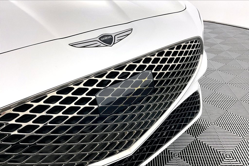 Used 2025 Genesis G70 2.5T RWD image 30