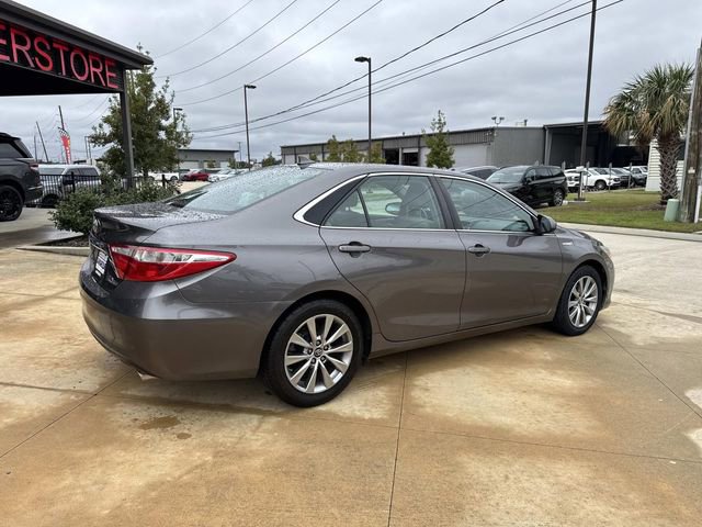 Used 2017 Toyota Camry Hybrid image 8