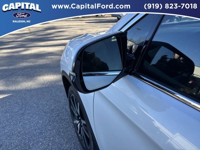 Used 2020 Honda Pilot Elite image 12