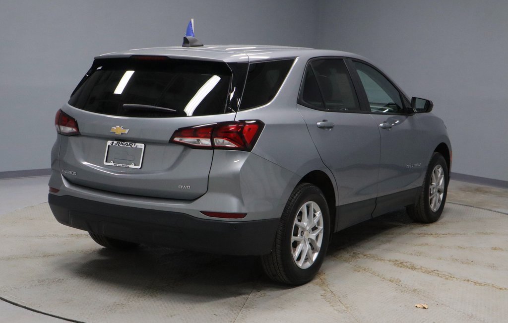 Used 2023 Chevrolet Equinox LS image 5