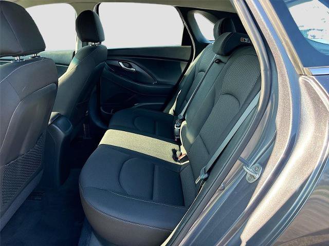 Used 2018 Hyundai Elantra GT FWD image 24