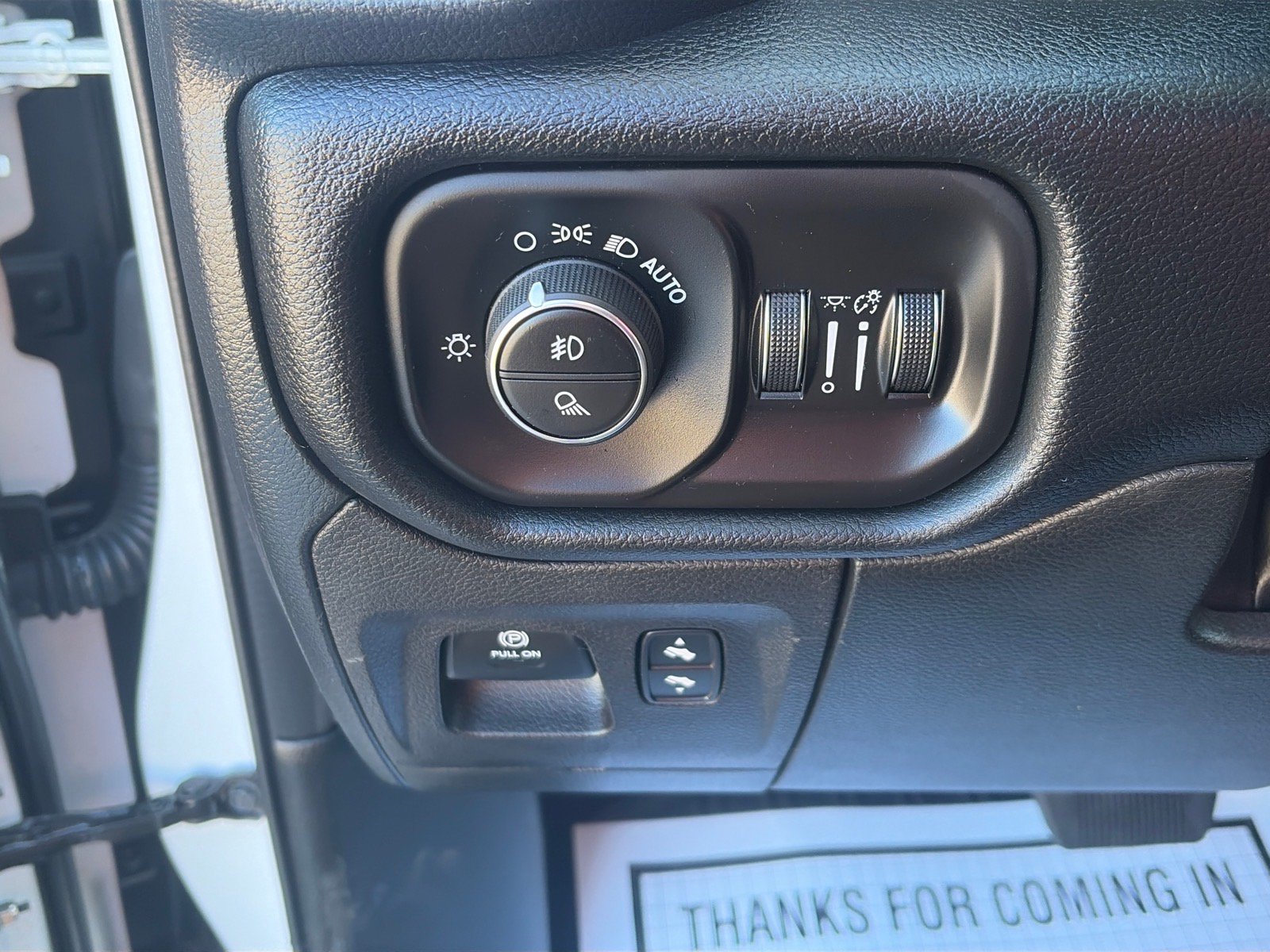Used 2022 RAM 1500 Laramie AWD/4WD image 15