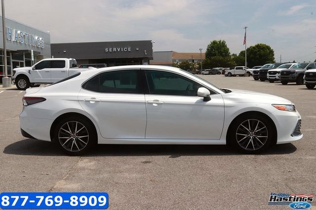 Used 2023 Toyota Camry XLE FWD image 4