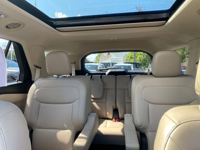 Certified 2022 Ford Explorer XLT w/ Equipment Group 202A image 25