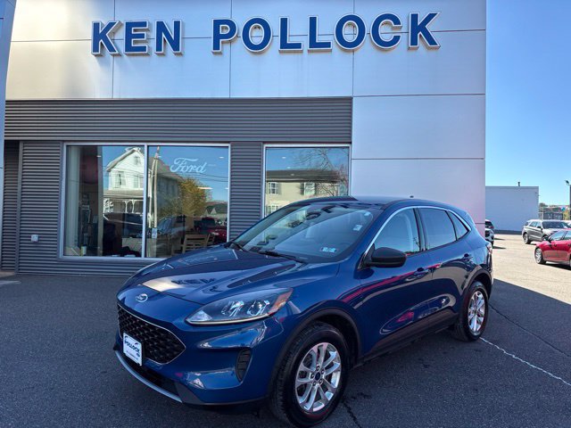 Certified 2022 Ford Escape SE w/ Convenience Package AWD/4WD image 2
