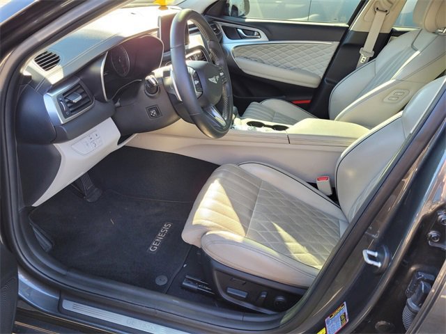 Used 2020 Genesis G70 2.0T w/ Prestige Package image 9