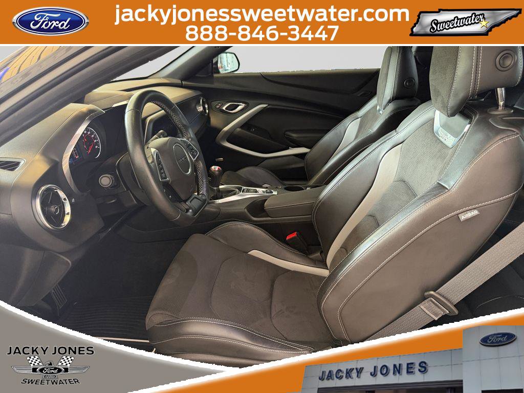 Used 2021 Chevrolet Camaro LT w/ RS Package RWD image 10