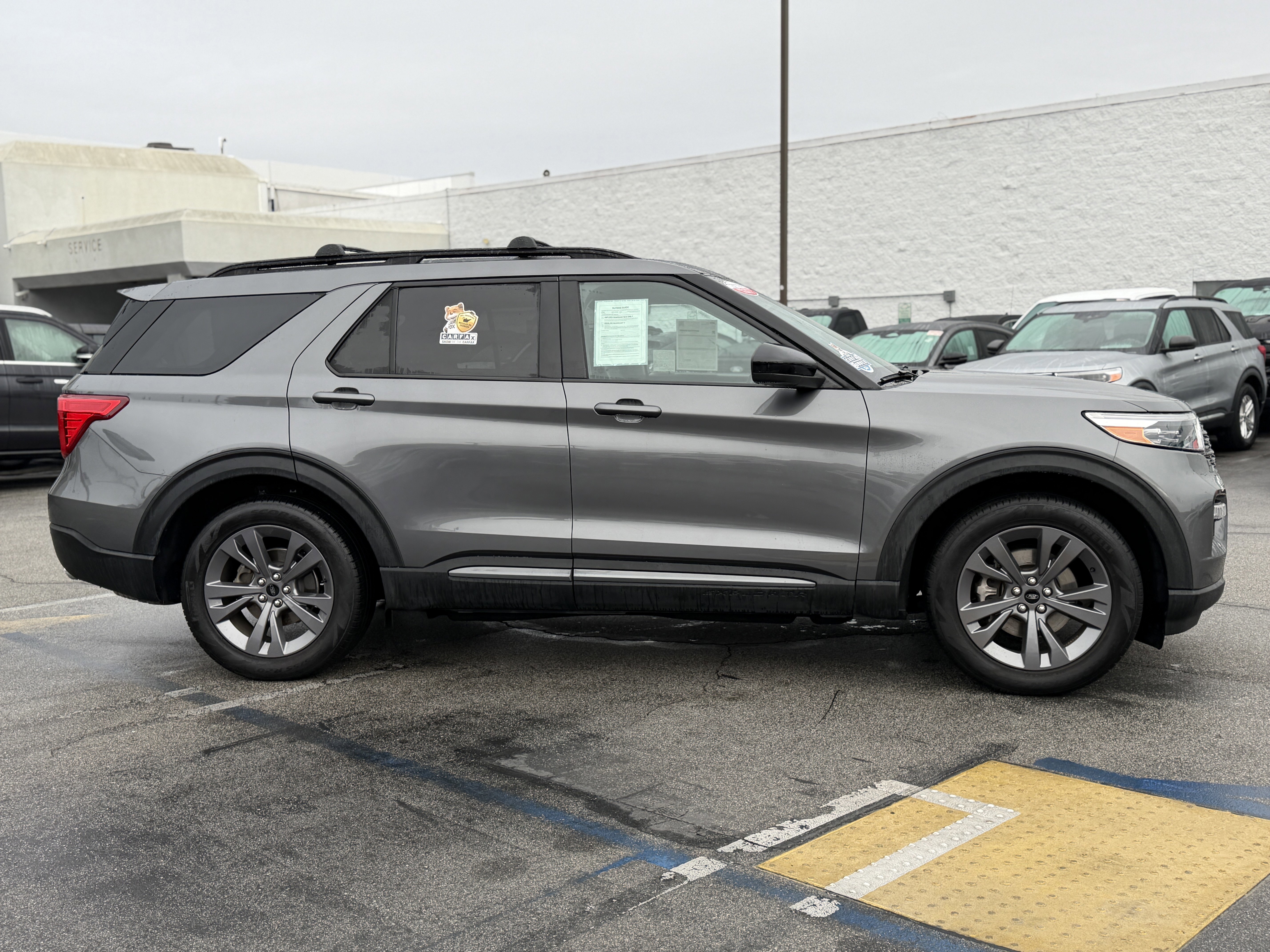 Certified 2022 Ford Explorer XLT w/ Equipment Group 202A image 6