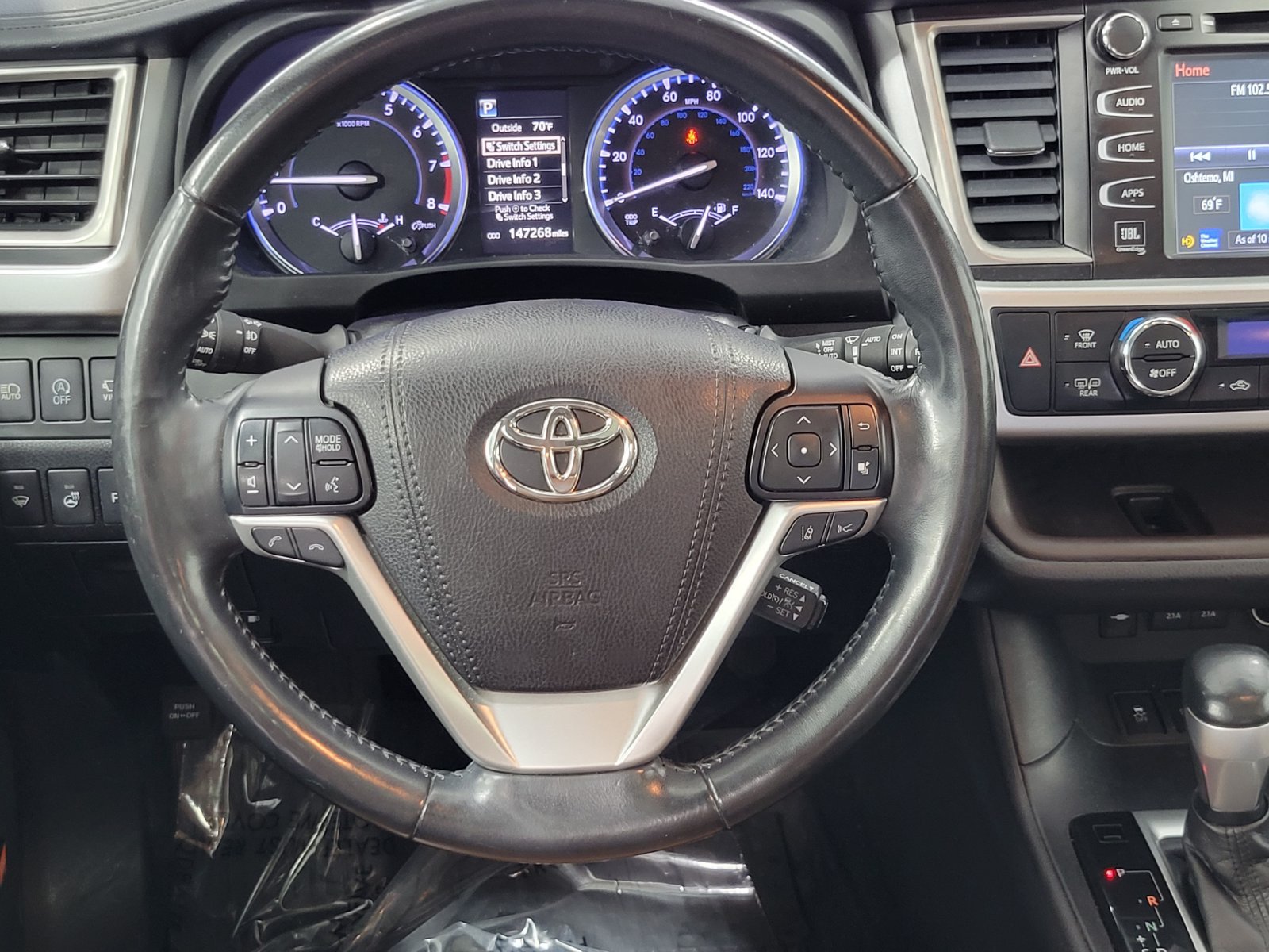 Used 2018 Toyota Highlander Limited Platinum AWD/4WD image 26