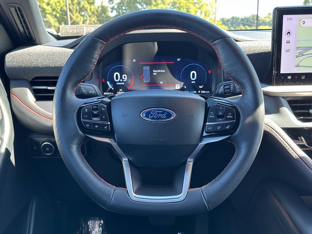 Certified 2026 Ford Explorer ST-Line AWD/4WD image 8