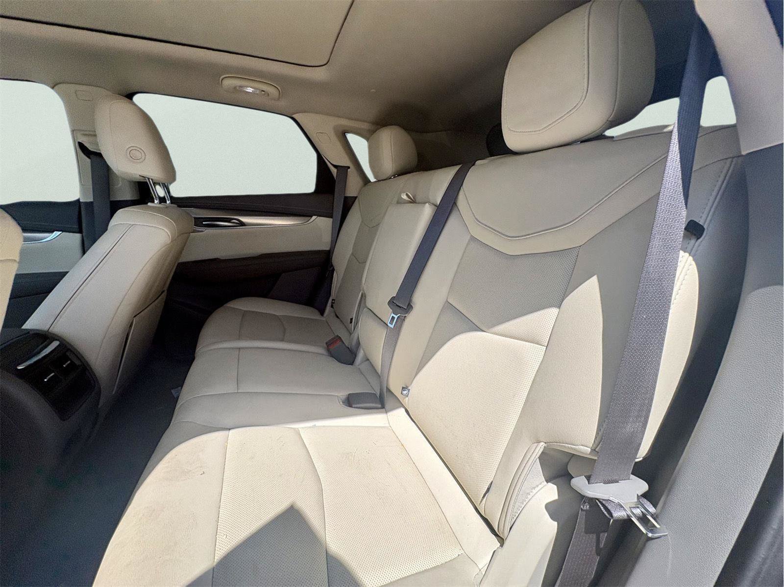 Used 2023 Cadillac XT5 Premium Luxury w/ Technology Package FWD image 15