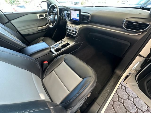 Certified 2023 Ford Explorer XLT w/ Equipment Group 202A AWD/4WD image 23