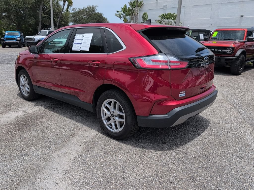 Certified 2024 Ford Edge SEL AWD/4WD image 5