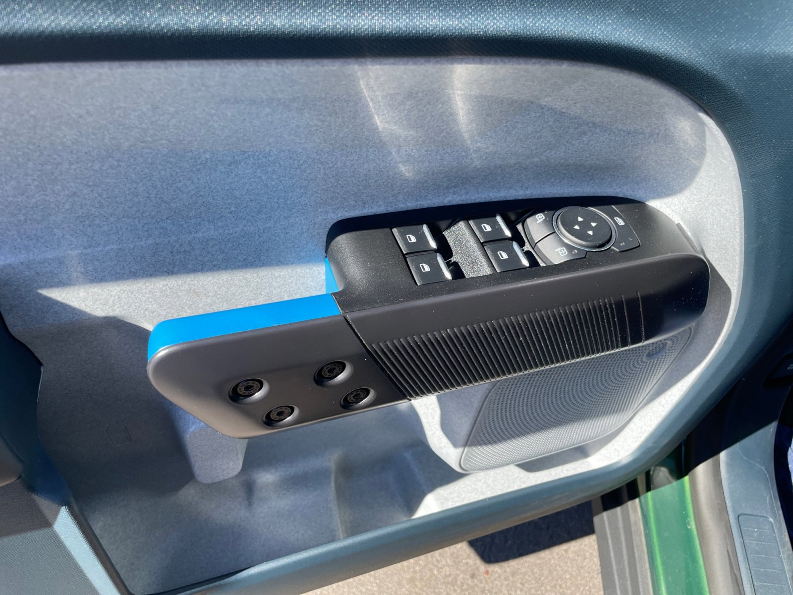 Certified 2025 Ford Maverick XLT w/ XLT Luxury Package image 14