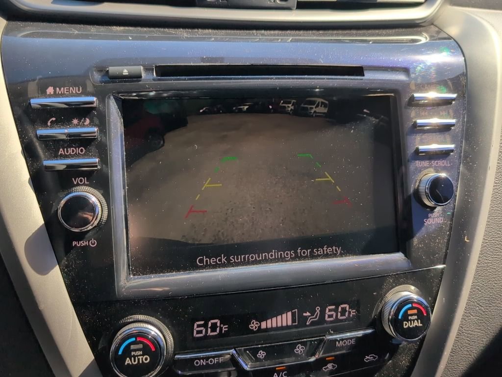 Used 2019 Nissan Murano S image 16