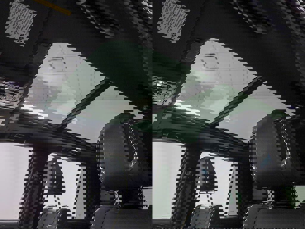 Used 2023 Cadillac Escalade Premium Luxury image 15