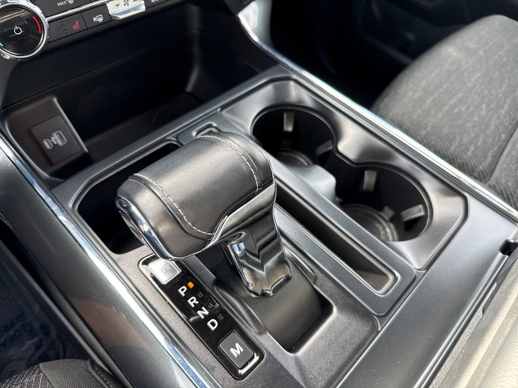 Certified 2022 Ford F150 XLT w/ Equipment Group 302A High image 24