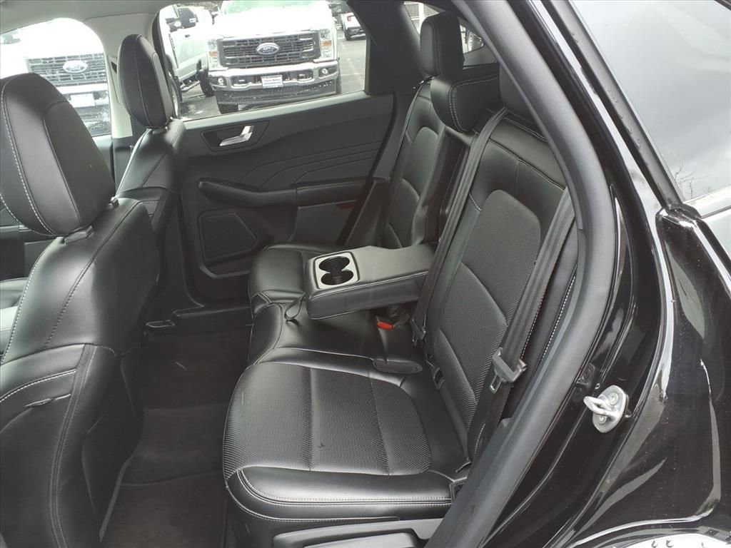 Certified 2022 Ford Escape SEL image 28