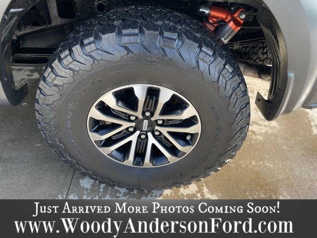 Certified 2019 Ford F150 Raptor w/ Equipment Group 802A Luxury image 5