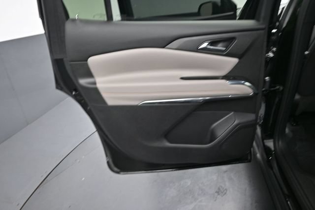 Used 2024 Chevrolet Traverse LT w/ Midnight/Sport Edition AWD/4WD image 21