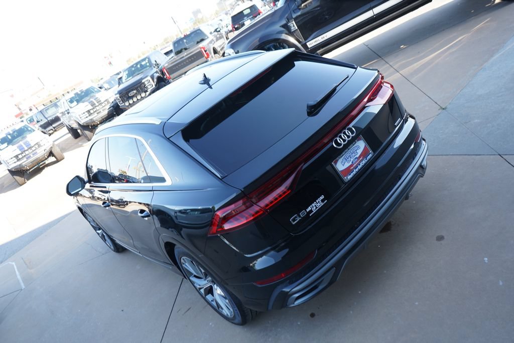 Used 2022 Audi Q8 Prestige w/ Prestige Package AWD/4WD image 14