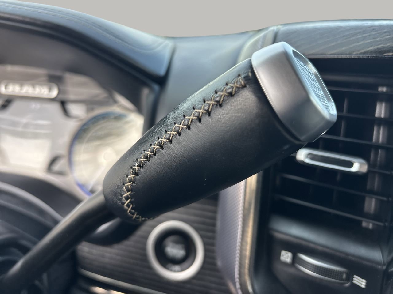 Used 2022 RAM 3500 Limited image 32