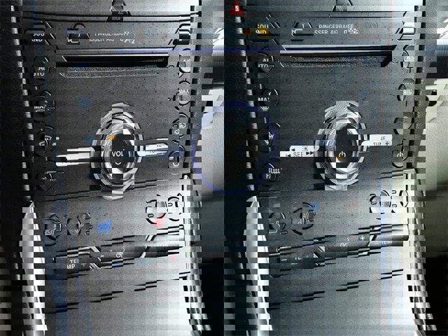 Certified 2019 Ford Edge Titanium w/ Equipment Group 301A image 19