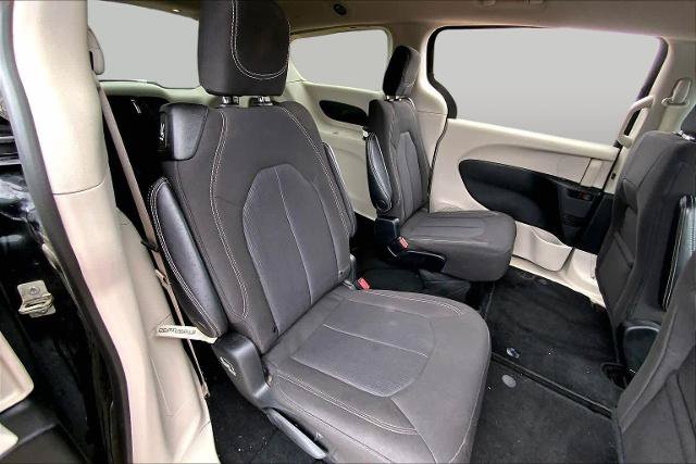 Used 2023 Chrysler Voyager LX FWD image 19