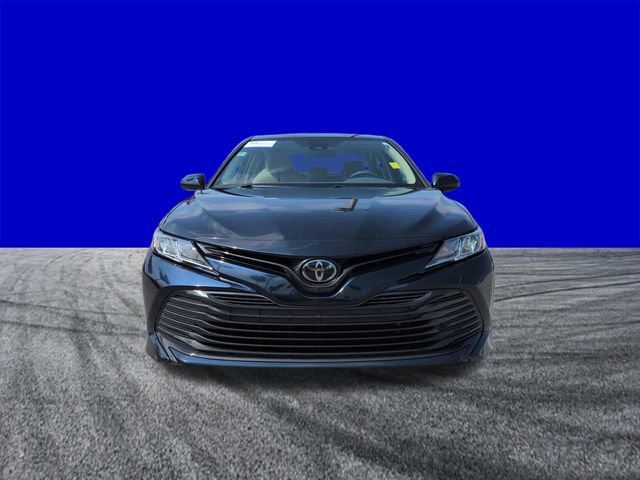 Used 2020 Toyota Camry LE FWD image 9