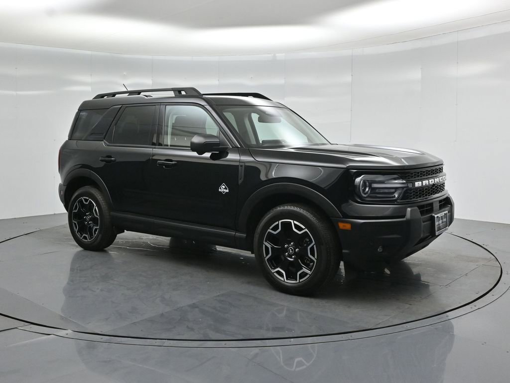 Certified 2025 Ford Bronco Sport Outer Banks w/ Outer Banks Tech Package+ AWD/4WD image 26