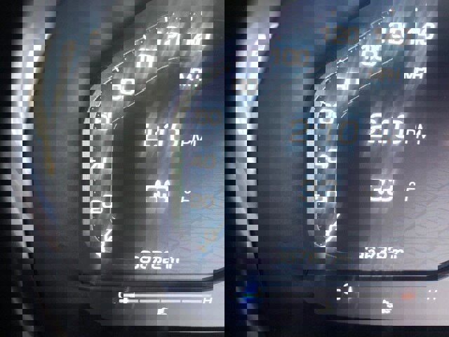 Used 2024 GMC Yukon XL AT4 w/ AT4 Premium Package image 15